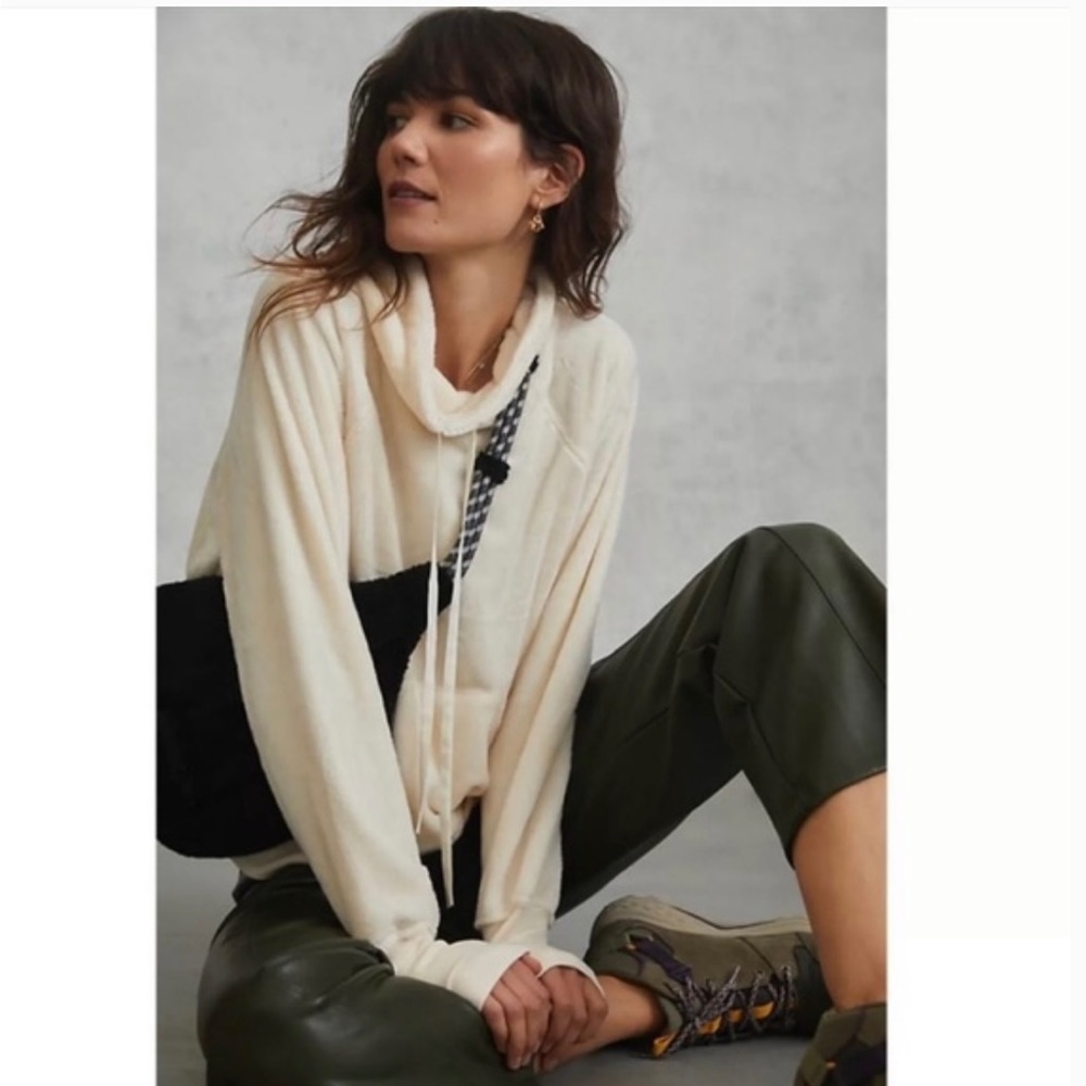 Anthropologie Sunday in Brooklyn Mairead Soft Fleece Pullover